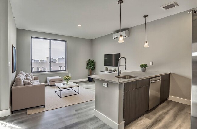 Foto del edificio - 3516 John F. Kennedy Blvd