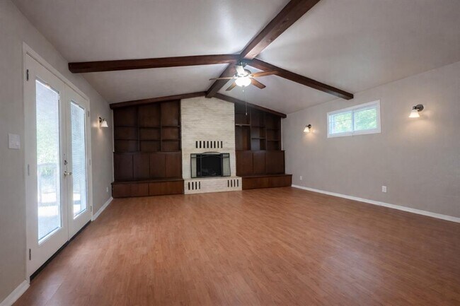 Building Photo - 1817 Breckenridge Dr