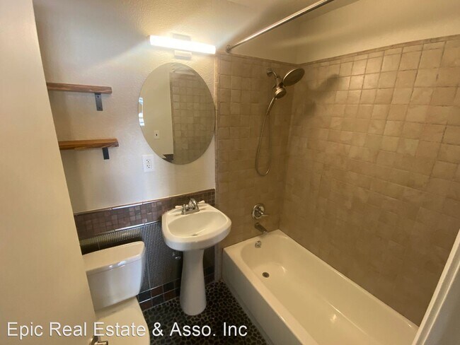 Building Photo - 1 br, 1 bath House - 545 Duncan St, Apt 1