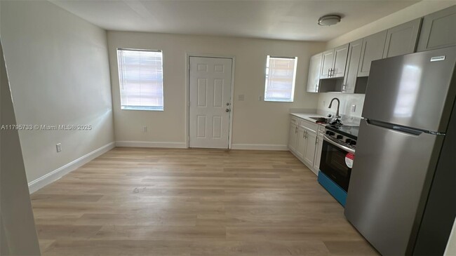 Foto del edificio - 10621 SW 184th St