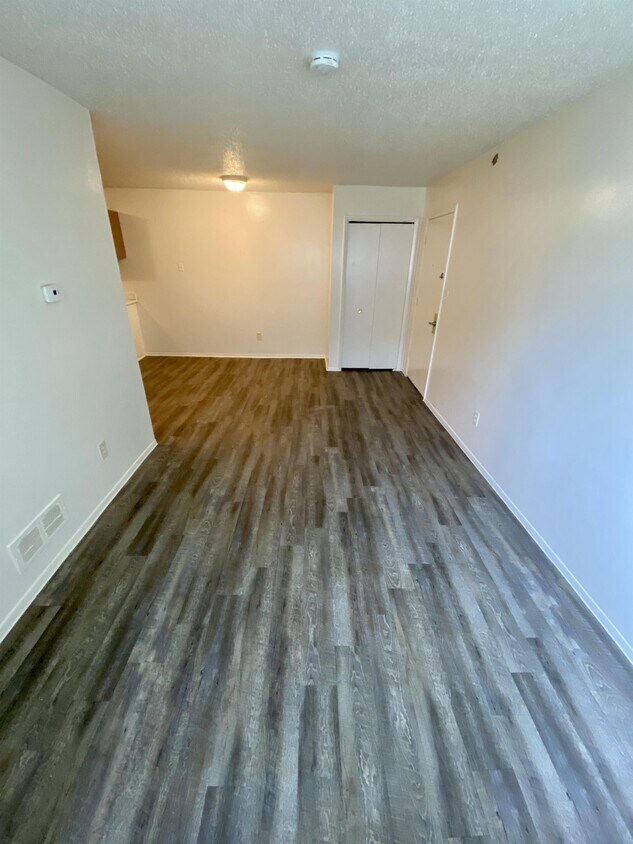 Primary Photo - 25 Le Blanc St