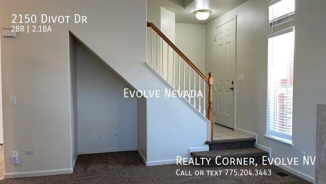 Building Photo - 2150 Divot Dr