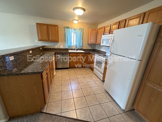 Foto del edificio - 488 Coronado Ct