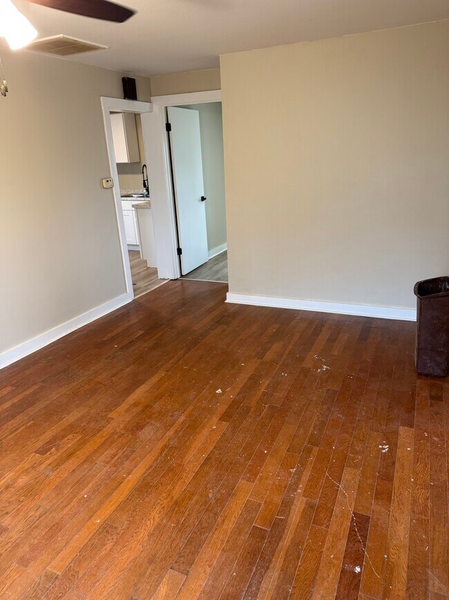 Foto del edificio - 1606 N Lindsay St