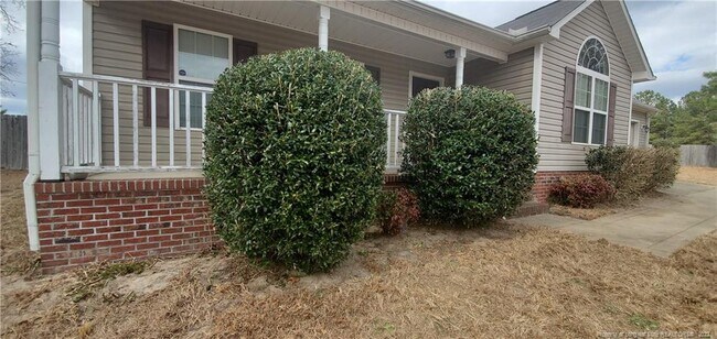 Foto del edificio - 211 Wolfbridge Dr