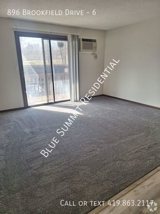 Building Photo - 896 Brookfield Dr