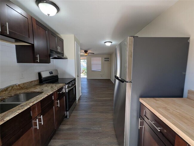 Foto del edificio - 1606 E Kirby St