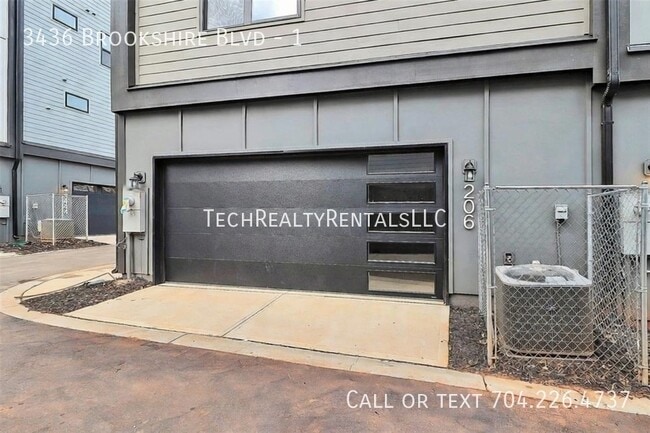 Photo - 3436 Brookshire Blvd Townhome