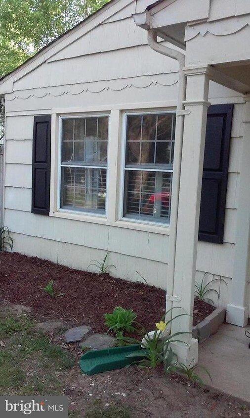 Foto principal - 1722 Whitfield Ct