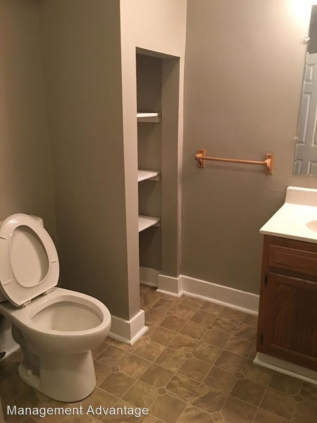 Building Photo - 3 br, 2 bath Apartment - 905 North Street
