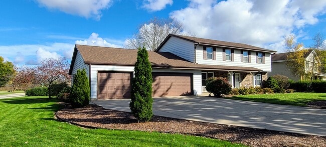 Building Photo - W156N10542 Jefferson Ln