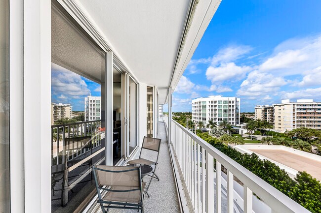 Building Photo - 3211 S Ocean Blvd