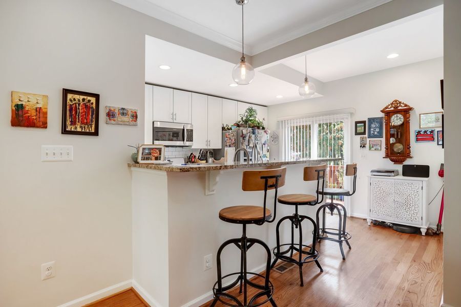 Primary Photo - Elegant 3-Bedroom Rowhome in Edgewood| 2 p...