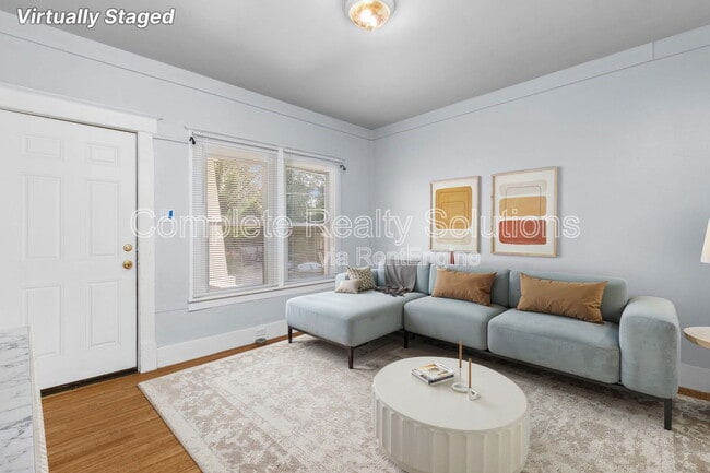 Building Photo - 8896 Alva Ave