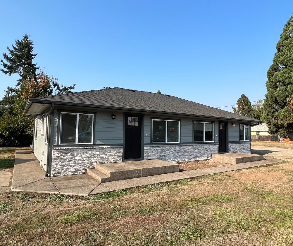 4913 Silverton Rd NE Unit 1, Salem, OR 97305 Apartments in Salem, OR