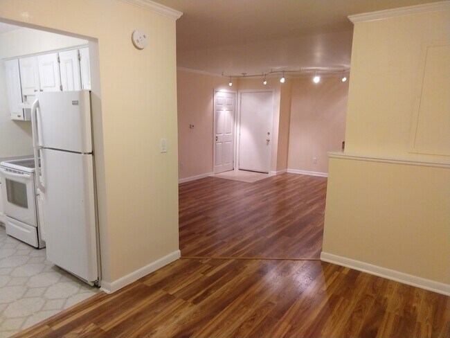 Foto del edificio - 409 W Highland Rd