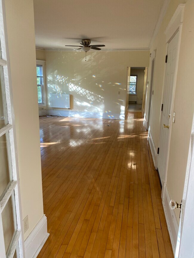 Foto del edificio - 1424 W 26th St