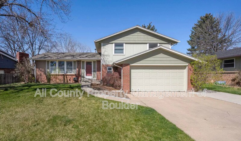 Primary Photo - 5 Dartmouth Cir