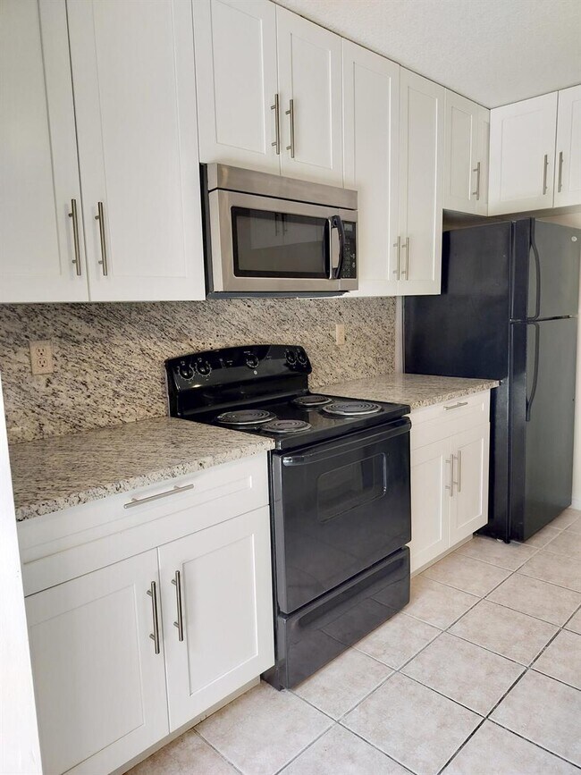 Foto del edificio - 579 Green Springs Pl