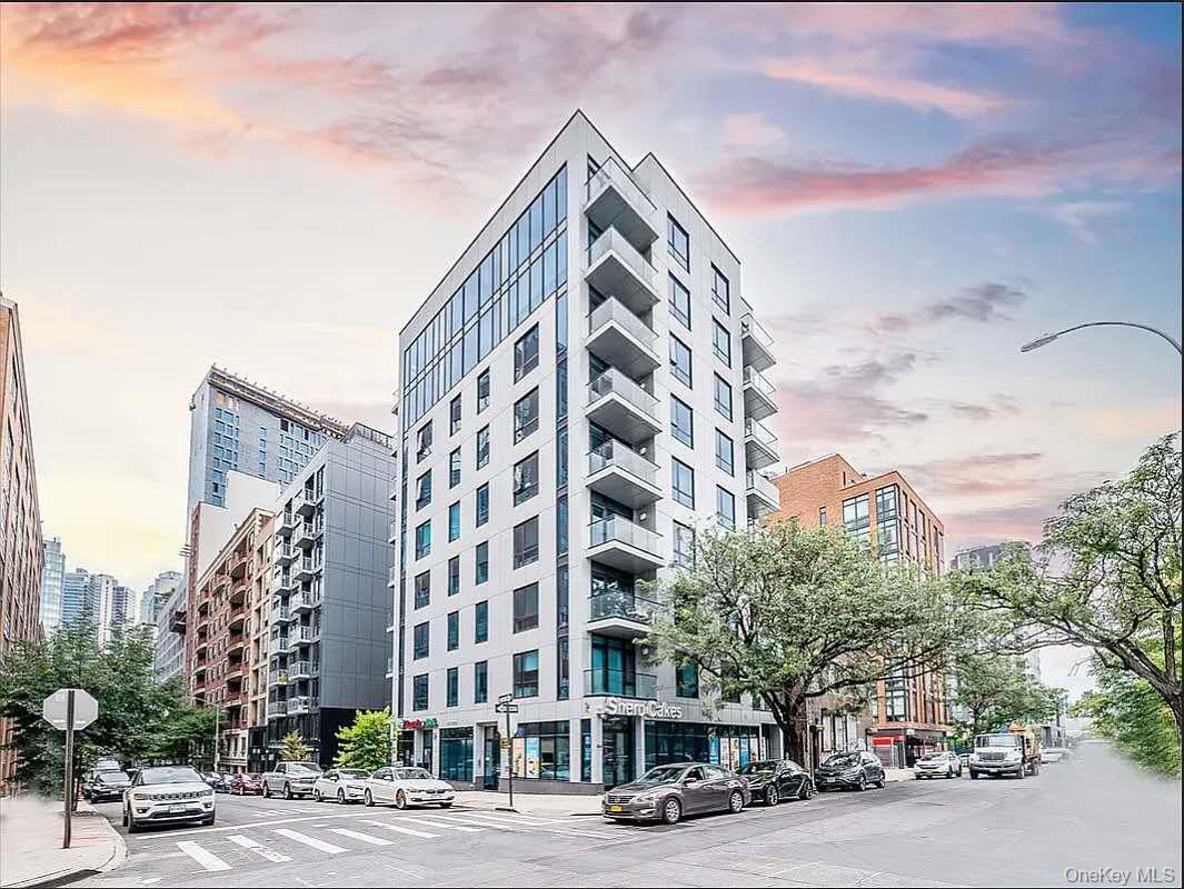 Foto principal - 41-04 27th St