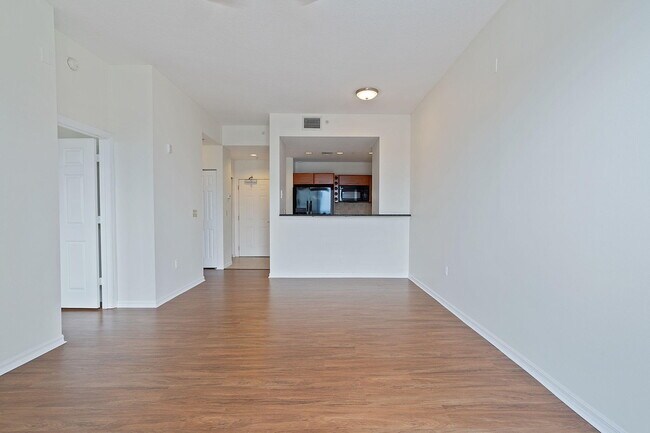 Foto del edificio - 511 Lucerne Ave