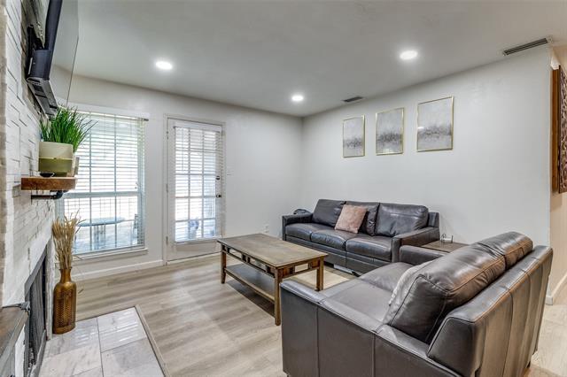 Foto del edificio - 5981 Arapaho Rd