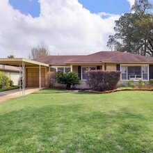 Building Photo - 1010 Bay Oaks Rd