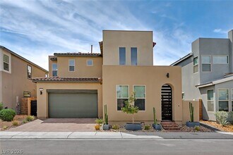 Building Photo - 3259 Fountaintree Ave