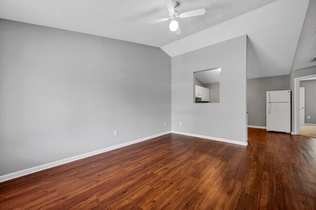 Foto del edificio - Chinaberry Commons Apartments