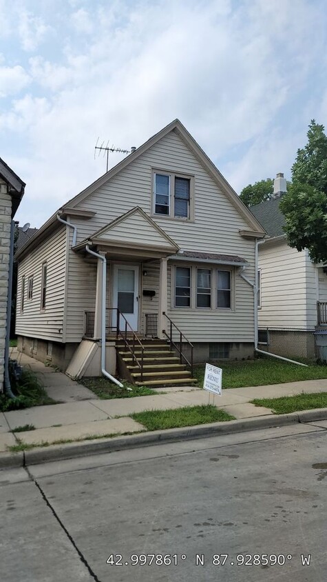 Primary Photo - South side Single Family Home