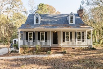 Building Photo - 508 Somerset Dr