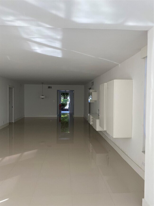 Building Photo - 4280 Oaks Terrace