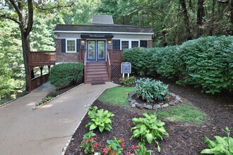 Building Photo - Willow Ridge