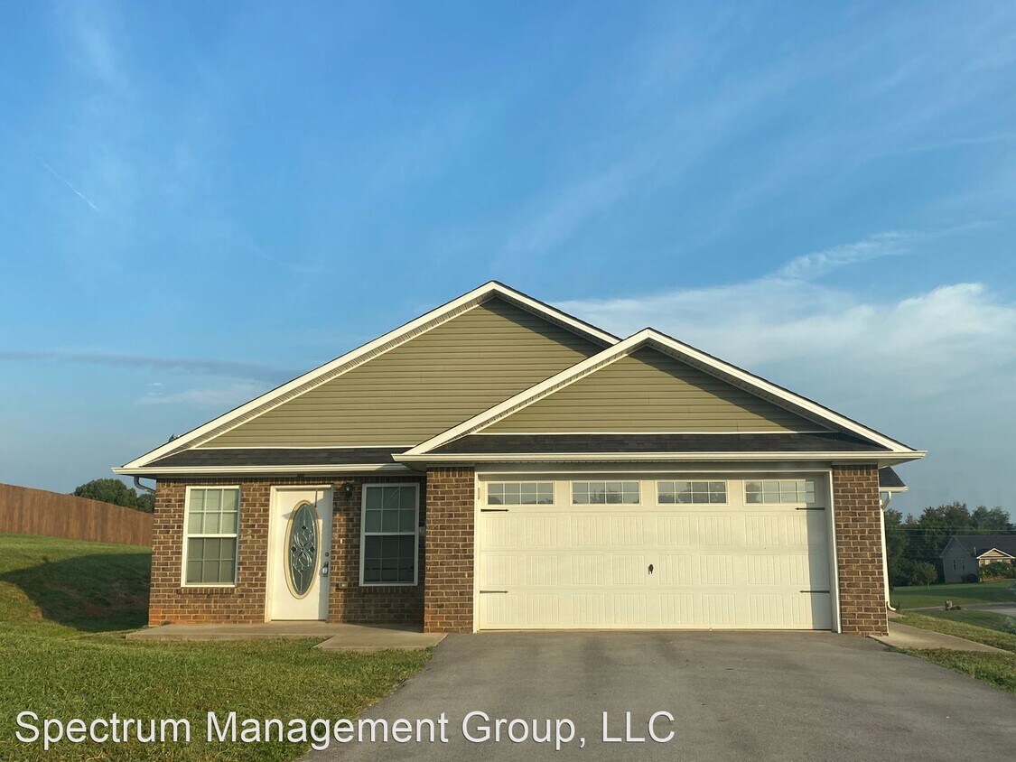 Primary Photo - 3 br, 2 bath House - 626 Privet Drive
