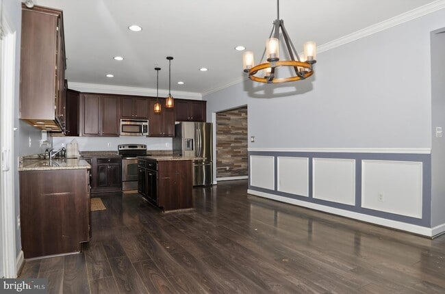 Building Photo - 20910 Pine Cone Pl