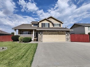 Building Photo - 8716 W 1st Ave