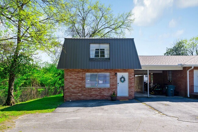 Building Photo - 1002 Ogrady Dr