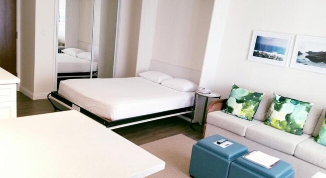 Studio with Murphy Bed & Sofa Bed - 205 Lewers St
