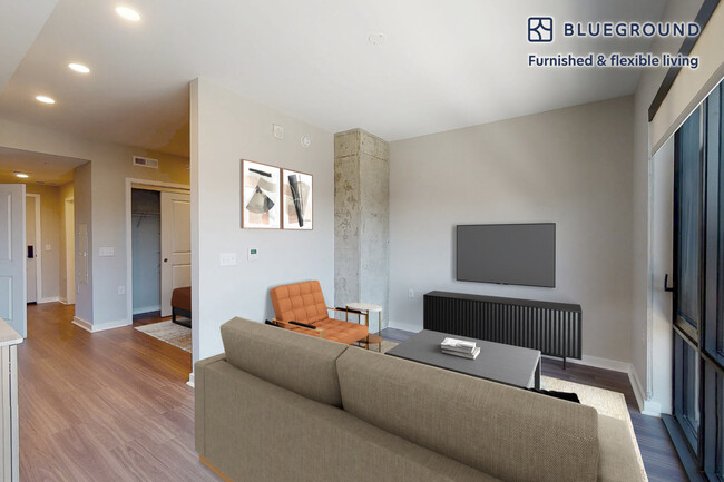 Building Photo - 555 President St