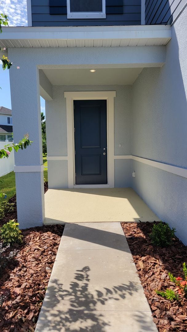 Building Photo - Annual UNfurnished NEW 4/ 2 1/2 home off S...