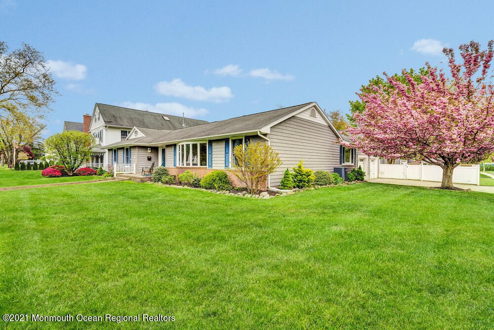 423 Atlantic Ave, Spring Lake, NJ 07762 House Rental in Spring Lake