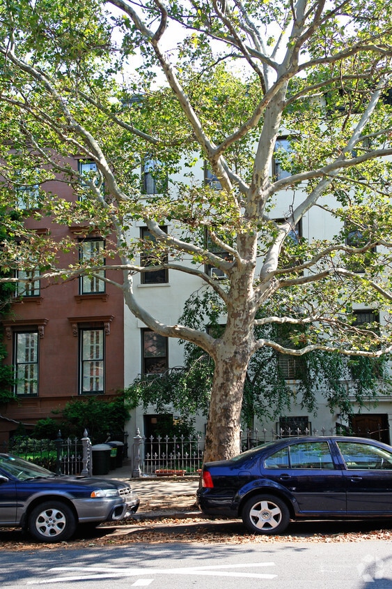 Building Photo - 485 3rd St