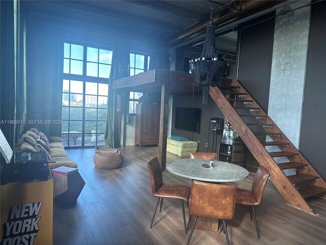 Building Photo - 1749 NE Miami Ct