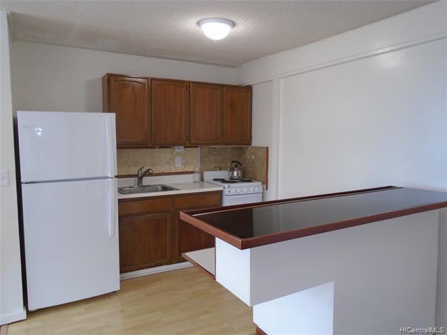 Building Photo - 1671 Kanalui St