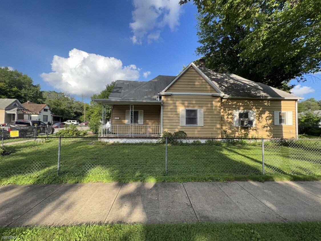 3 br, 1 bath House - 403 East Division Street - House for Rent in