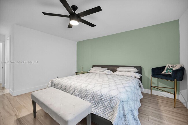 Foto del edificio - 1754 Meridian Ave