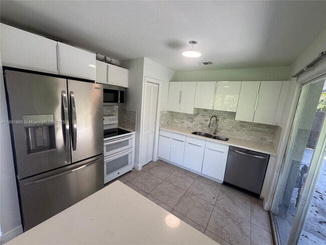 Foto del edificio - 3420 SW 125th Ct