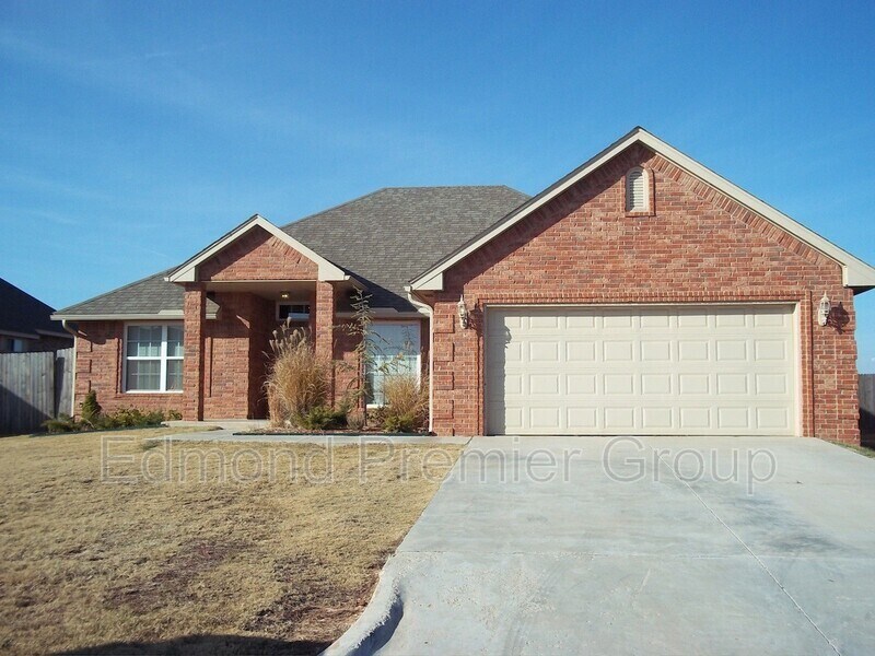 2005 Mill Creek Way, Choctaw, OK 73020 House Rental in Choctaw, OK