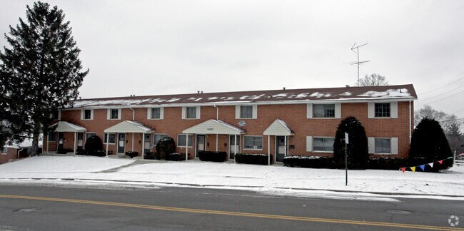 Foto del edificio - Fair Oaks Apartments