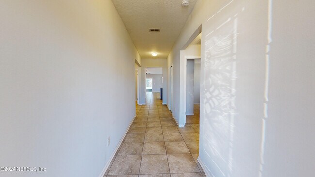 Building Photo - 477 Deer Crossing Rd